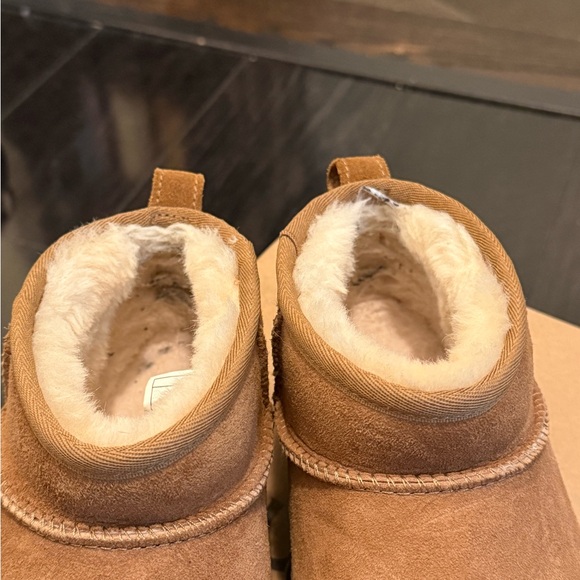 UGG Mini Boots Chestnut size 8 - Picture 3 of 10